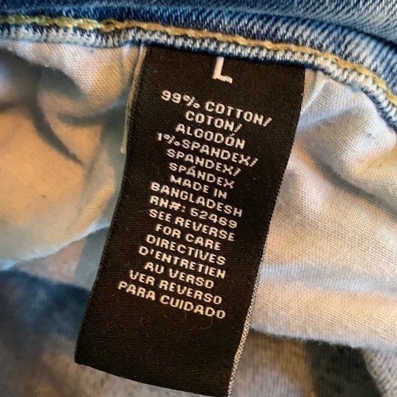 𝅺CELEBRITY Pink 100% cotton distressed light wash jeans size Large - Picture 5 of 11